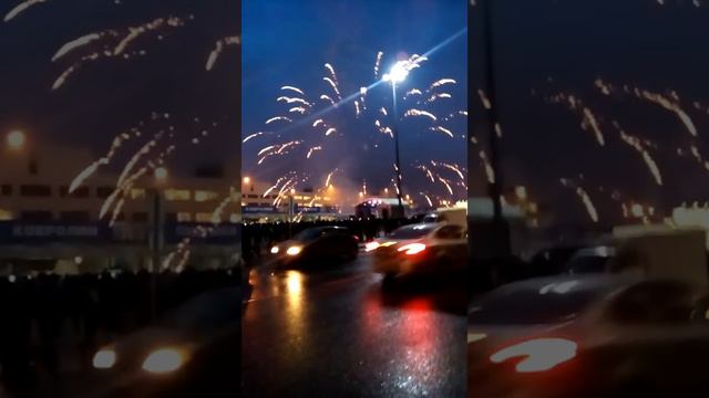 Лотаре на рынок садовод 3 машин модель Хондаи саларис победил таджик 3 машина поздравляю смотреть онлайн