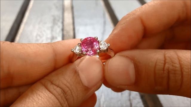 1.74 carats Myanmar (Burma) Vivid Pink Sapphire & Diamond 18K Rose & White Gold Ring смотреть онлайн