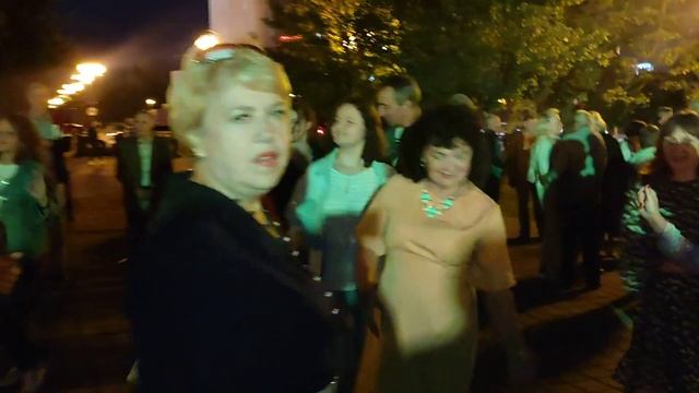 Дискотека в парке Победы 16.09.23. смотреть онлайн