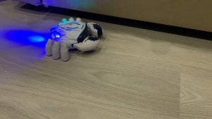 Игрушка музыкальная краб.