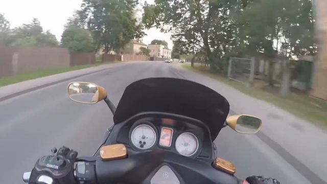 POV Test drive Yamaha T-Max XP 500 (2006) смотреть онлайн