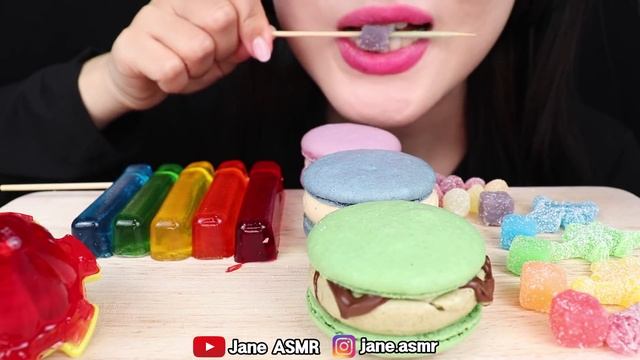 ASMR RAINBOW FOODS *FINGER JELLY, SPINNING TOP JELLO, RAINBOW MACARON 핑거 젤리, 팽이 젤리, 마카롱 먹방 смотреть онлайн