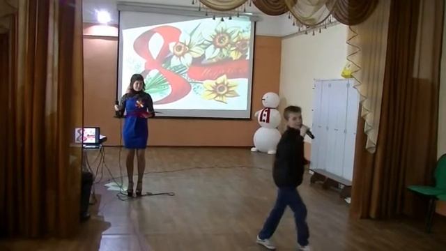 Праздник, посвященный 8 марта смотреть онлайн