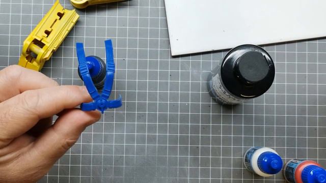 Moderoid 1/12 Aliens Power Loader Part 2 - Painting, Decals And Lighting Continued