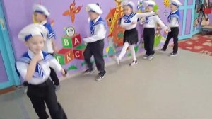 VID Смотр строя и песни среди дошкольников «Служу России!» Команда Моряки МБОУ Усть- Бакчарская СОШ