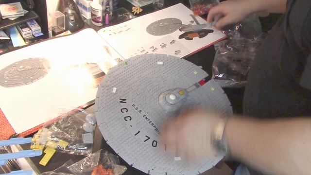 MEGA BLOKS TOS Enterprise - Complete Build, and Review смотреть онлайн