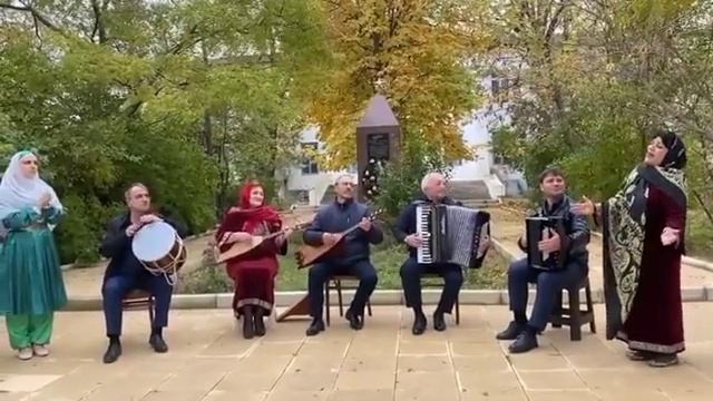 Самые народные люди искусства . Нарядная одежда. Украшения любого торжества. Даргинские песни смотреть онлайн