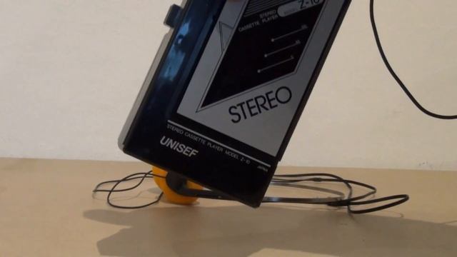 UNISEF stereo cassette player Model Z 10 смотреть онлайн