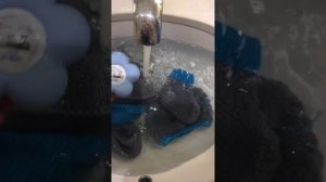 Как стирать вязанные детские вещи своими руками?!