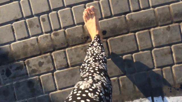 Вилки. Ложки. Ножики. Босые ножки. Путешественники. смотреть онлайн