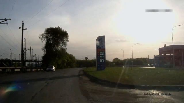 Дорожные истории с авторегистратора Осторожно на встречной полосе смотреть онлайн