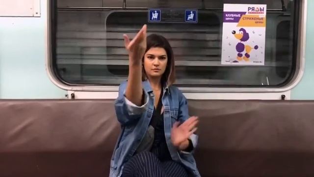 VOGUE IN SUBWAY SAINT-PETERSBURG смотреть онлайн