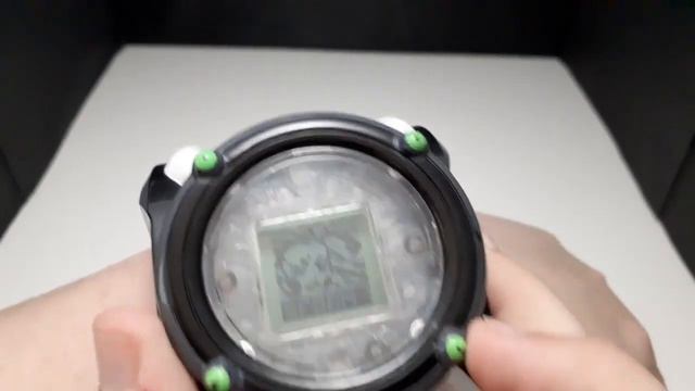 Ben 10 Deluxe LCD Omnitrix - Silver's Toy Shelf