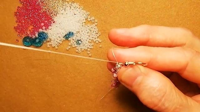 #howtomakejewellery #сережки #сережкиизбисера "Разноцветные серьги из бисера" смотреть онлайн