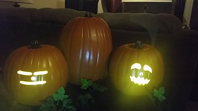 Singing Pumpkins "This is Halloween" смотреть онлайн