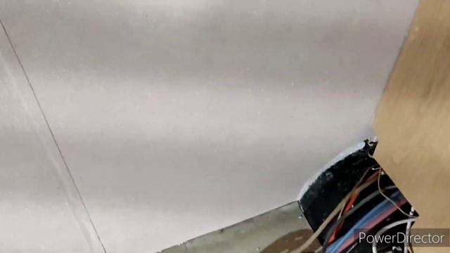 Ремонт прицепа-каравана Swift Conqueror. смотреть онлайн