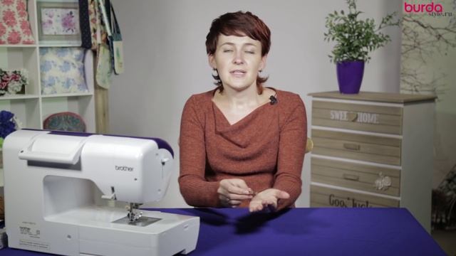 Двойная игла и лапка для вшивания канта. Мастер-класс смотреть онлайн