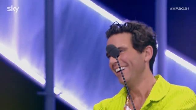 Erio commuove tutti con “Can’t help falling in love with you” | X Factor 2021 - AUDIZIONI 1 смотреть онлайн