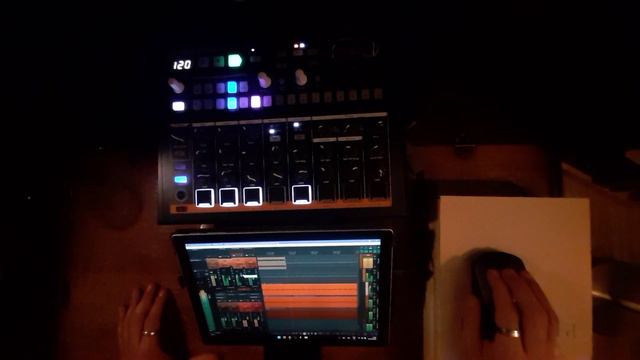 Tulla - Mortulla (Arturia Drumbrute Impact Jam - Ambient House) смотреть онлайн