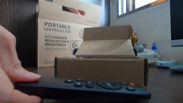 Unboxing Portable Projector (Inouva) смотреть онлайн