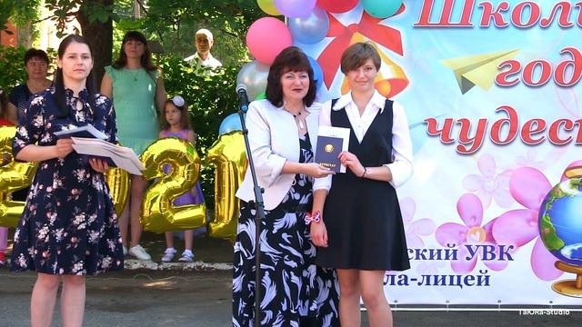 Выпускной 9 класс Школа №1 15 06 2021-(1080p25).mkv смотреть онлайн