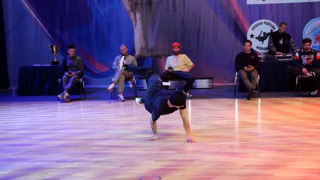 3/4 final bboy Milky Rock vs MethodEd - брейкданс чемпионат г.Москва смотреть онлайн