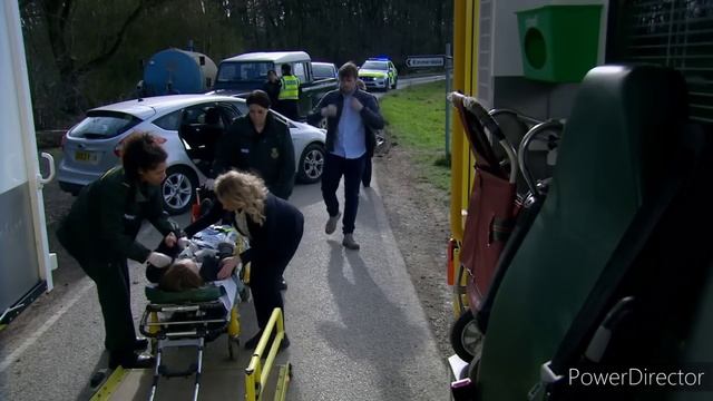 Emmerdale - Angelica Is Left Unconscious After The Crash (25th May 2023) смотреть онлайн