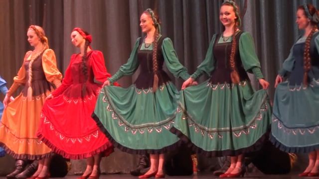 Анс."Берёзка"-"Сибирская сюита"(ФРАГМЕНТЫ),СПб(БКЗ)16.03.13 смотреть онлайн