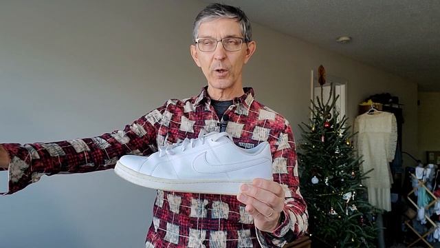 Обзор кроссовок Nike и Jordan. Находки из секонд-хенда. Какие кроссовки покупает наш сын. смотреть онлайн