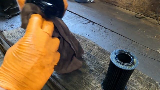 Audi S3 8P 2.0 TFSI 2008 - Oil + Filter Change смотреть онлайн