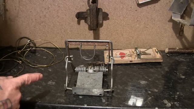 3 Traps For A Bug Out Bag смотреть онлайн