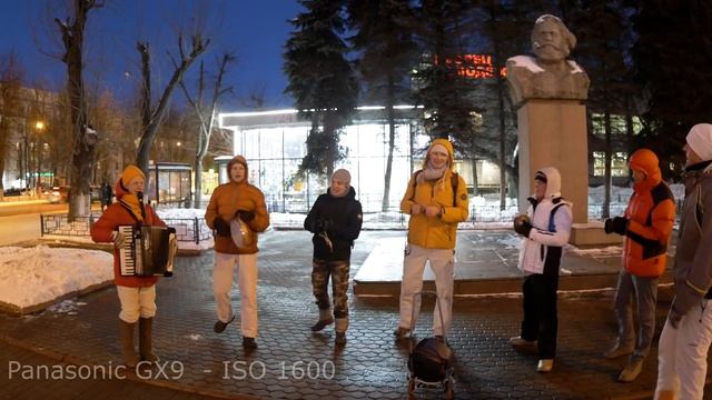 Panasonic GX9 - Low Light (ночью с песнями под баян)) смотреть онлайн