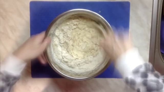 Оладьи из куриного фарша на кефире | Fritters of minced chicken and yogurt смотреть онлайн