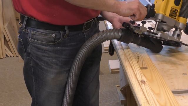 Как сделать КРУГЛЫЕ палочки ручным фрезером смотреть онлайн