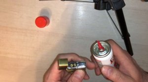 Как правильно заправить зажигалку?