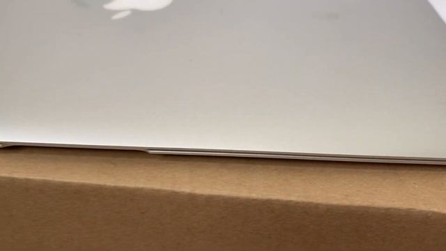 Macbook Air 13" 2015 Core i5 RAM 8GB SSD 256GB смотреть онлайн