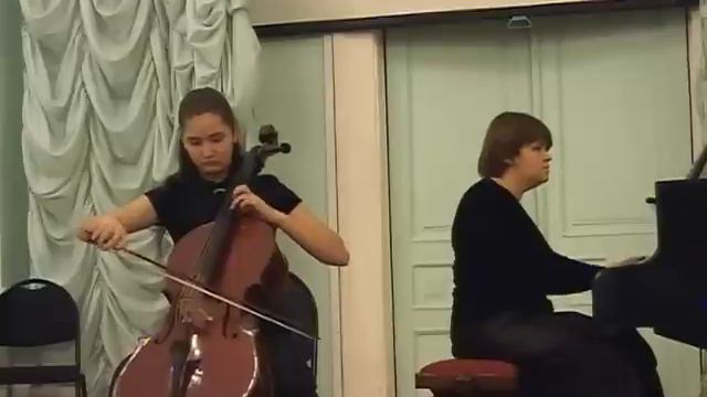 Elizabeth Kowalski (13years) playsBorodin "Polovtsian dances" смотреть онлайн