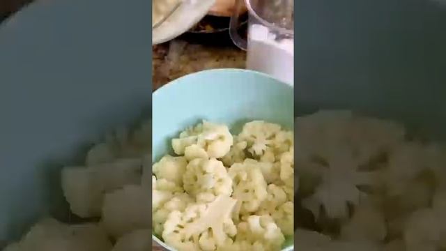 ШТРУДЕЛЬ С ГРИБАМИ И ЦВЕТНОЙ КАПУСТОЙ смотреть онлайн