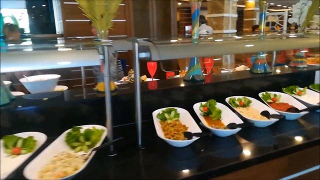 Лешины каникулы-2 Описание отеля LONICERA 5* смотреть онлайн