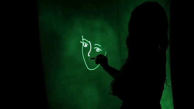 Фосфорное шоу (художники Евгения, Анастасия и Малика) смотреть онлайн