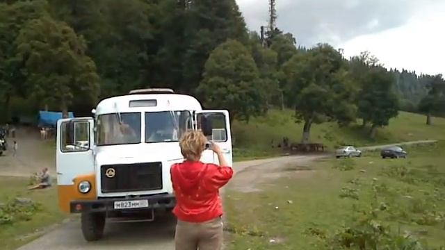 Альпийские горы.Разрушенный мост.Абхазия. смотреть онлайн