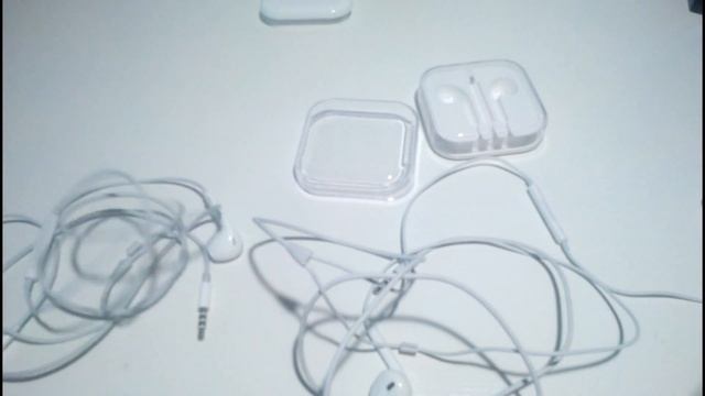 Сравниваем Оригинальные и Неоригинальные наушники EARPODS смотреть онлайн