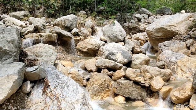 Горы над Ялтой. 4-й и 5-й водопады Яузлара ещё в силе смотреть онлайн