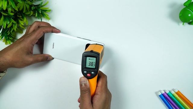 Xiaomi Mi11 Ultra Gaming Review- BGMI Graphics, Heating and Battery Drain смотреть онлайн