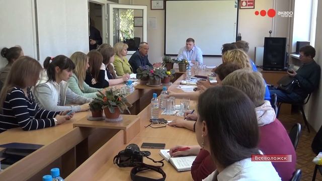 Андрей Низовский провел дискуссионный клуб с прогрессивной молодежью Всеволожского района смотреть онлайн