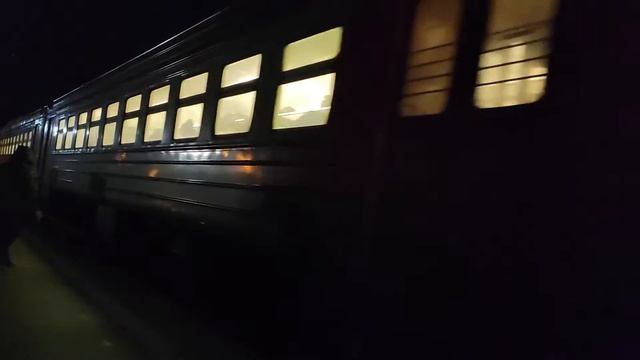 Электропоезд ЭД4М-0115 отправляется с о.п. Совхоз Бердский смотреть онлайн