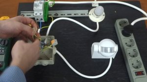 Как подключить датчик движения. Три схемы подключения.