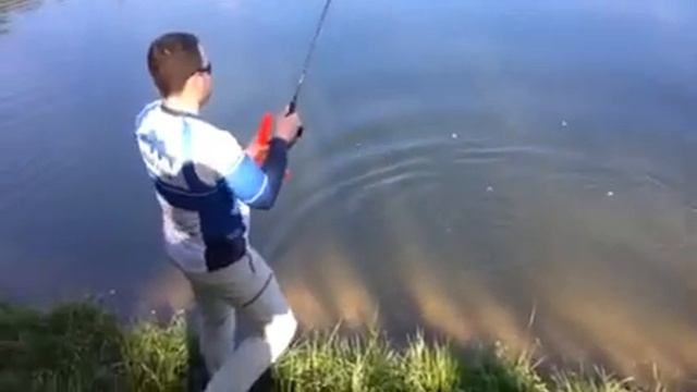 Рыбалка в Экопарке "Веретьево" смотреть онлайн