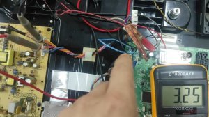 Philips 42PFL3605/60. Выключается через несколько секунд и больше не включается.