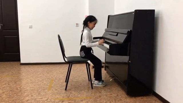 Құрманғали Жанерке. 2 класс. К. Черни. Этюд Соч 139 № 19 смотреть онлайн